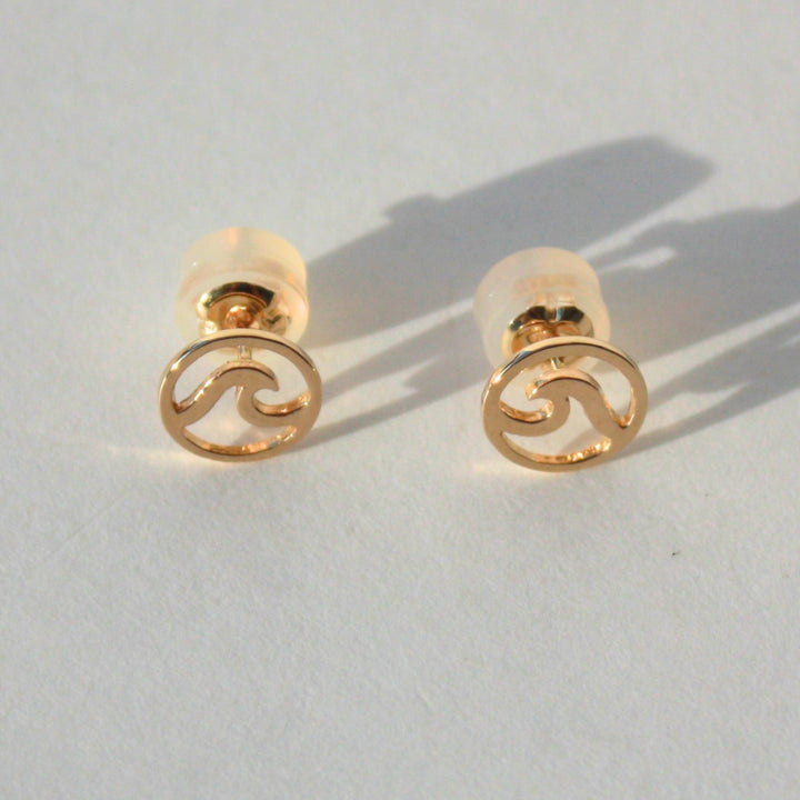 14K Gold Wave Stud Earrings