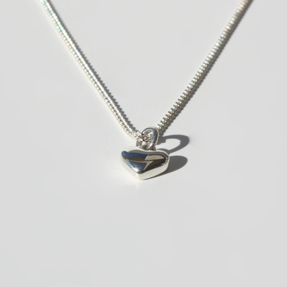 Tiny Sterling Silver Heart Necklace – Dainty Pendant on Curb Chain