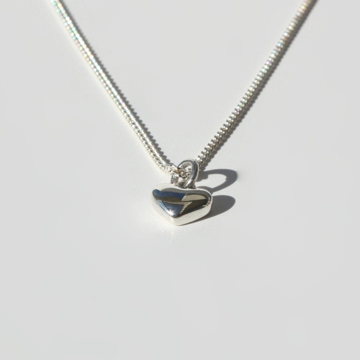 Tiny Sterling Silver Heart Necklace – Dainty Pendant on Curb Chain