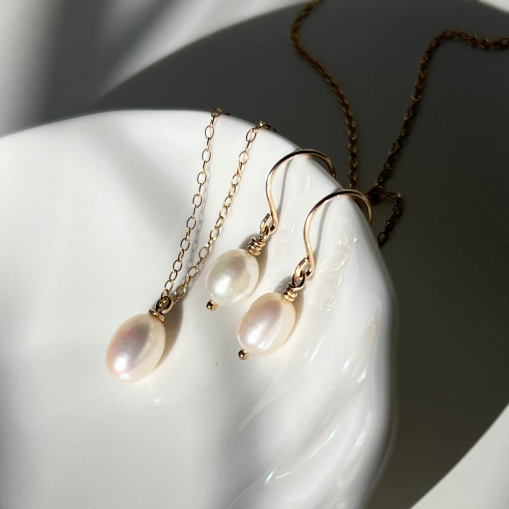 Pearl Drop Necklace Gold Filled