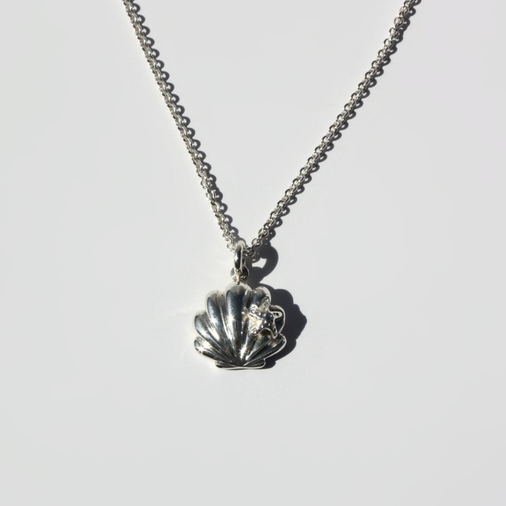 Seashell Starfish Pendant Necklace